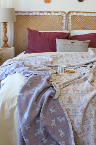 Detail of Natural 3-layer muslin cotton fabric with traditional pattern - handwoven Denizli