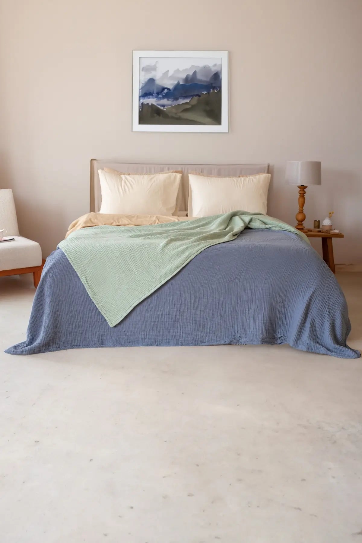 Hawaii Blue Sage Green reversible double-sided 8-layer muslin bedspread bedroom lifestyle. Handwoven Denizli, OEKO-TEX. Vivam