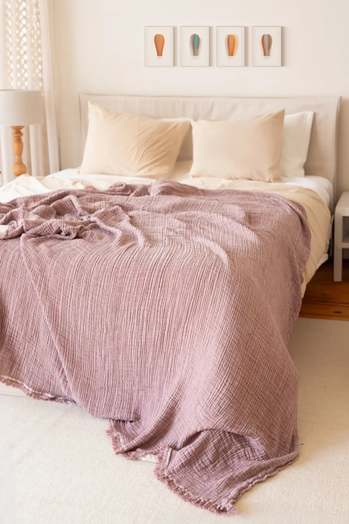 Plum handwoven 4-layer soft muslin fringed bedspread alternate view. Tasseled edges, Denizli, OEKO-TEX. Vivamaison.