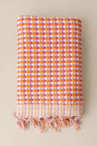 Orange Pink handwoven Turkish cotton pom pom woven towel set lifestyle. Tasseled fringe Denizli, OEKO-TEX. Vivamaison.