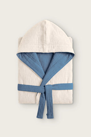 Reversible 4-layer muslin hooded bathrobe, ecru outer and indigo blue inner, folded front view