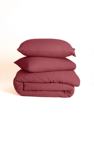 Plum handwoven soft muslin Turkish cotton plain duvet cover pillow pair. Long-staple Denizli, OEKO-TEX. Vivamaison.