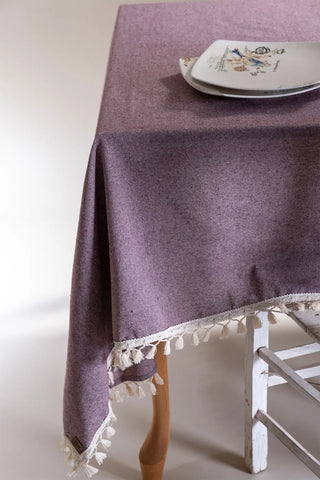 Plum handwoven solid color Turkish cotton tassel tablecloth tassel detail. Tasseled edges Denizli, OEKO-TEX. Vivamaison.