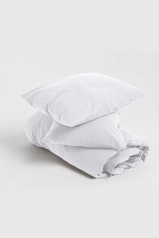 White handwoven stonewashed Turkish cotton duvet cover alternate view. Vintage-soft Denizli, OEKO-TEX. Vivamaison.