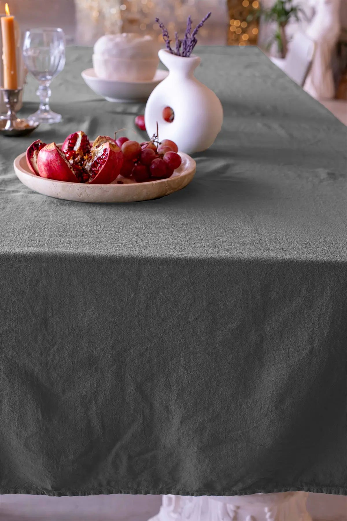 Anthracite handwoven stonewashed Turkish cotton tablecloth detail. Vintage-soft Denizli, OEKO-TEX. Vivamaison.