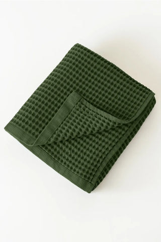Dark Green handwoven Turkish cotton waffle weave towel set of 2 bath towels stacked. Denizli, OEKO-TEX. Vivamaison.