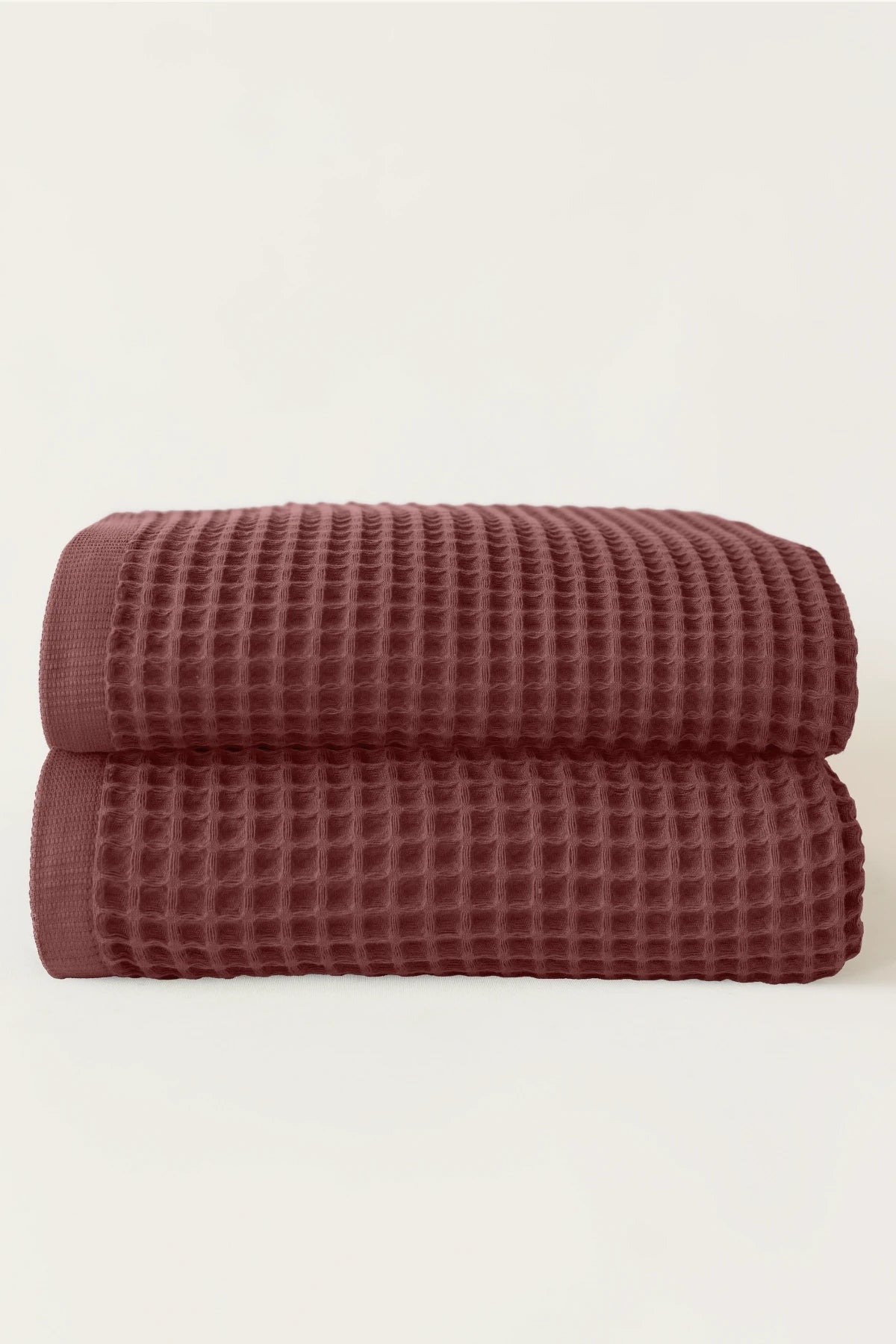 Dark Red handwoven Turkish cotton waffle weave towel bath towel folded detail. Denizli, OEKO-TEX. Vivamaison.
