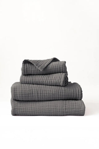 Handwoven 4-layer muslin Turkish towel set in anthracite grey — VivaMaison Denizli, OEKO-TEX certified