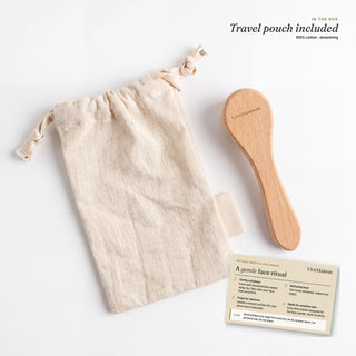 Dry face brush set flat lay with the cotton pouch and the care card - VivaMaison