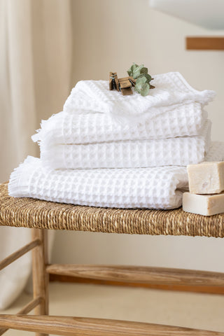 Waffle Weave Fringed Soft Towel Set